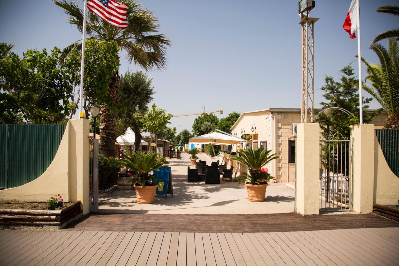 Villaggio Albergo Cervo Zapponeta Ngoại thất bức ảnh