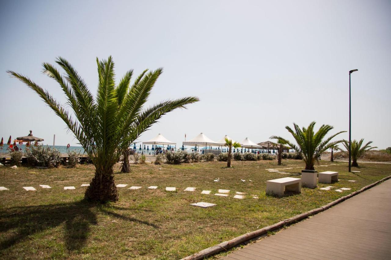 Villaggio Albergo Cervo Zapponeta Ngoại thất bức ảnh